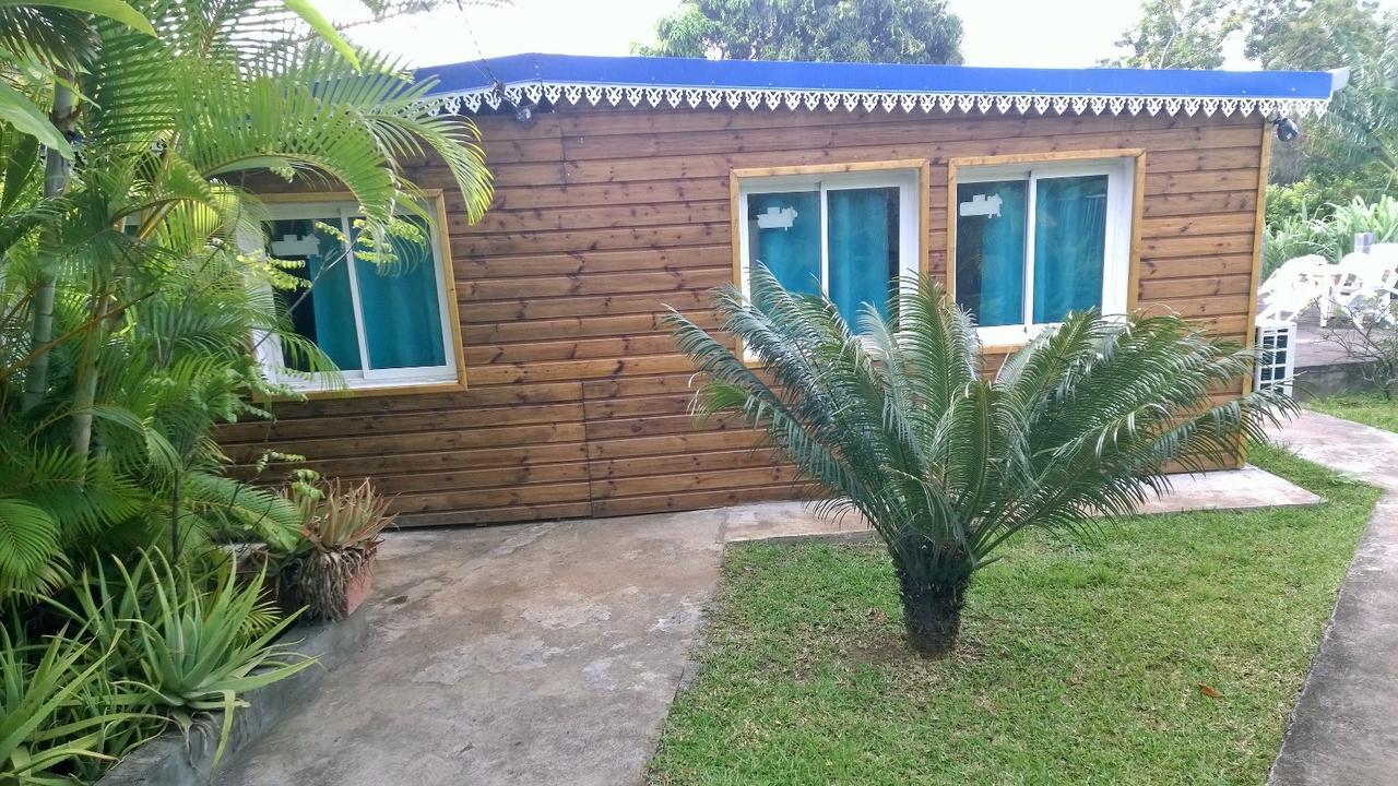 Les Bungalows Du Mont-Auban Sainte Clotilde Exterior photo